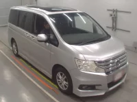 Honda STEP WAGON лот № 10107 оценка 3  с аукциона в Японии 4