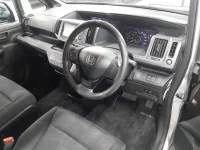 Honda STEP WAGON лот № 10107 оценка 3  с аукциона в Японии 6