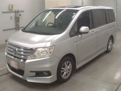 Honda STEP WAGON  с аукциона в Японии