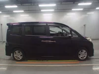 Honda STEP WAGON лот № 10158 оценка 3  с аукциона в Японии 2