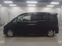 Honda STEP WAGON лот № 10158 оценка 3  с аукциона в Японии 3