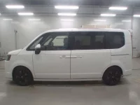 Honda STEP WAGON лот № 30003 оценка 5  с аукциона в Японии 3