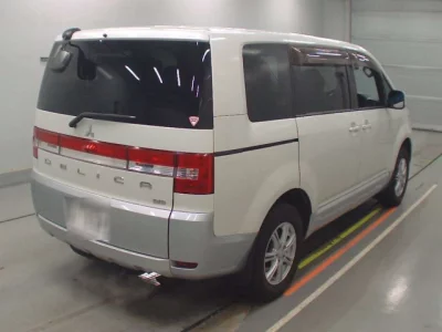 Mitsubishi DELICA D5  с аукциона в Японии