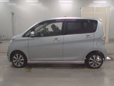 Mitsubishi EK CUSTOM