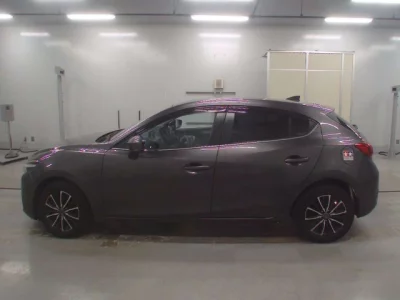 Mazda AXELA  с аукциона в Японии