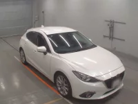 Mazda AXELA лот № 30348 оценка 4  с аукциона в Японии 4