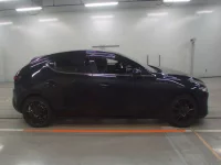 Mazda MAZDA3 лот № 30260 оценка 3.5  с аукциона в Японии 2