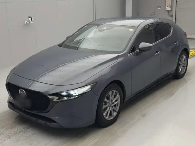 Mazda MAZDA3  с аукциона в Японии