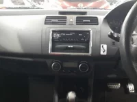 Suzuki SWIFT лот № 10057 оценка R  с аукциона в Японии 8