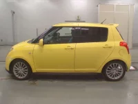 Suzuki SWIFT лот № 10057 оценка R  с аукциона в Японии 3