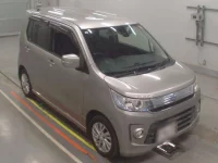 Suzuki WAGON R лот № 59 оценка 3.5  с аукциона в Японии 4