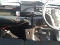 Suzuki WAGON R лот № 30031 оценка 4.5  с аукциона в Японии 8