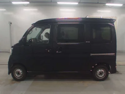 Daihatsu Atrai Wagon  с аукциона в Японии