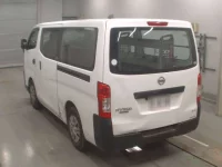 Nissan CARAVAN VAN лот № 90144 оценка 3  с аукциона в Японии 5