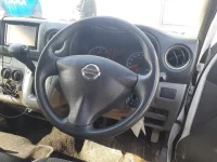 Nissan CARAVAN VAN лот № 90144 оценка 3  с аукциона в Японии 6