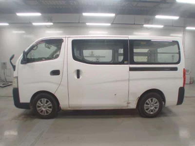 Nissan CARAVAN VAN  с аукциона в Японии