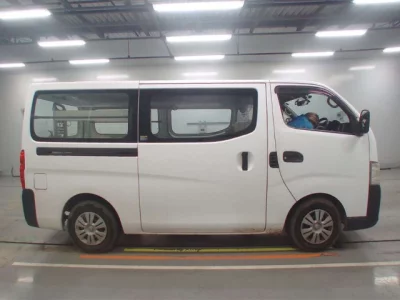 Nissan CARAVAN VAN  с аукциона в Японии