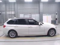 BMW 3-Series лот № 70065 оценка 4  с аукциона в Японии 2