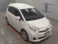 Toyota RACTIS лот № 90127 оценка 3  с аукциона в Японии 4