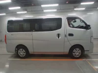 Nissan CARAVAN VAN лот № 90084 оценка 3.5  с аукциона в Японии 2