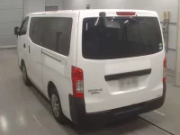 Nissan CARAVAN VAN лот № 90091 оценка 3.5  с аукциона в Японии 5