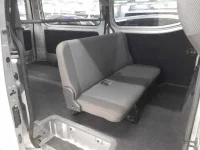 Nissan CARAVAN VAN лот № 90097 оценка 3.5  с аукциона в Японии 8