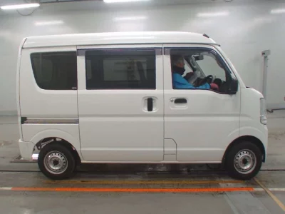 Nissan CLIPPER VAN