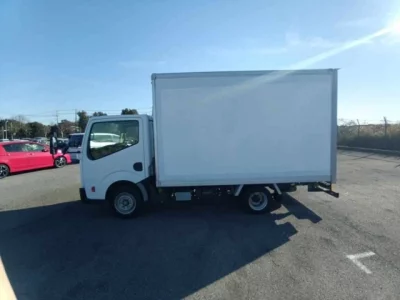 Nissan ATLAS  с аукциона в Японии