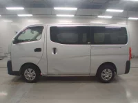 Nissan CARAVAN VAN лот № 90082 оценка 3  с аукциона в Японии 3