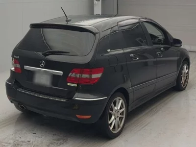 Mercedes-Benz B CLASS