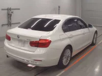 BMW 3-Series лот № 38061 оценка 5  с аукциона в Японии 1