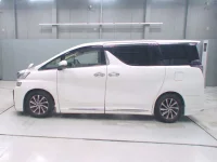 Toyota VELLFIRE лот № 30149 оценка 4.5  с аукциона в Японии 3