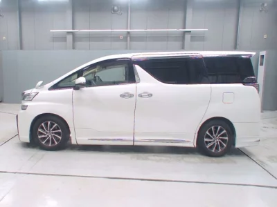 Toyota VELLFIRE  с аукциона в Японии