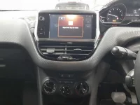 Peugeot 208 лот № 10099 оценка 3  с аукциона в Японии 8