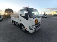 Toyota DYNA лот № 30305 оценка 4  с аукциона в Японии 4