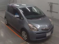 Toyota RACTIS лот № 30370 оценка 3.5  с аукциона в Японии 4