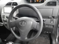 Toyota RACTIS лот № 30370 оценка 3.5  с аукциона в Японии 6