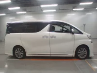Toyota VELLFIRE лот № 30338 оценка 4.5  с аукциона в Японии 2