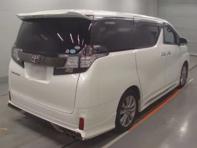 Toyota VELLFIRE  с аукциона в Японии