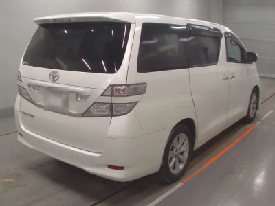 Toyota VELLFIRE  с аукциона в Японии