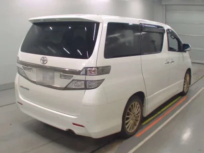 Toyota VELLFIRE  с аукциона в Японии
