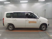 Toyota PROBOX лот № 10198 оценка 3.5  с аукциона в Японии 2