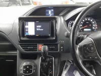 Toyota VOXY лот № 30341 оценка 3.5  с аукциона в Японии 8