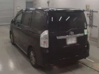Toyota VOXY лот № 30379 оценка 3  с аукциона в Японии 5