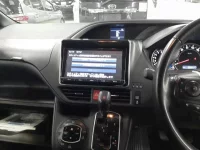 Toyota VOXY лот № 30380 оценка RA  с аукциона в Японии 8