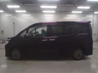 Toyota VOXY лот № 30380 оценка RA  с аукциона в Японии 3