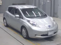 Nissan LEAF лот № 70134 оценка 4.5  с аукциона в Японии 4