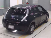 Nissan LEAF лот № 60061 оценка 4  с аукциона в Японии 1