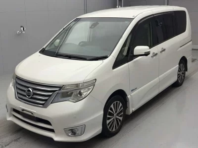 Nissan SERENA  с аукциона в Японии