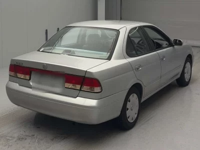 Nissan SUNNY